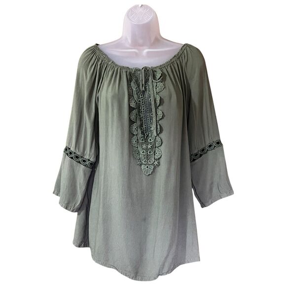 Elegant Green Women's Blouse - Picture 2 of 16